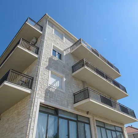 Luxury Ivana Kastela