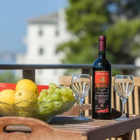 Luxury Ivana 3* Kastela