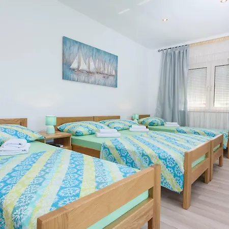 Luxury Ivana Konukevi Kastela